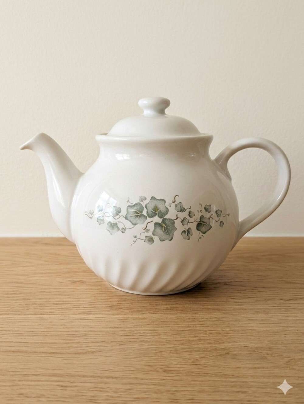 Vintage Corelle Coordinates Callaway Green Ivy Teapot with Lid